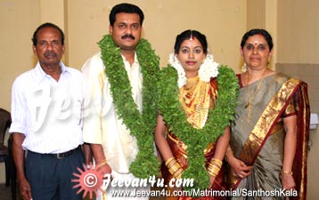 Santhosh Kala Wedding Family Photo